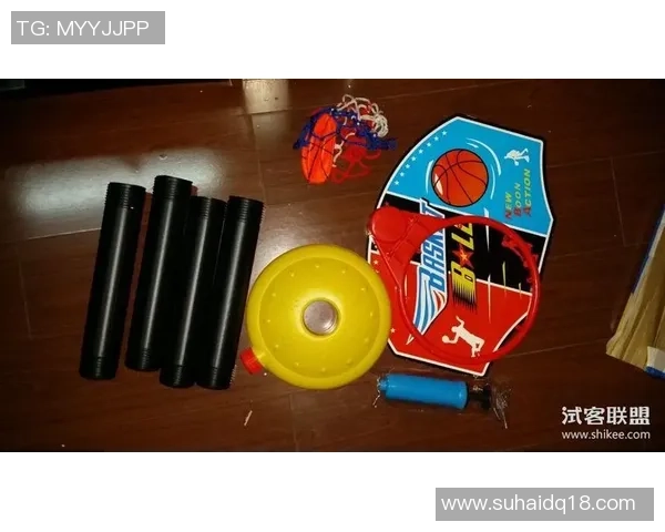 儿童篮球架吸盘式设计让孩子们在家中也能快乐运动提升篮球技能
